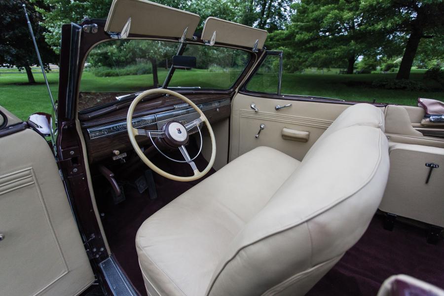 Интерьер LaSalle Convertible Coupe (39-5067) 1939 года  (фото 16 из 20)